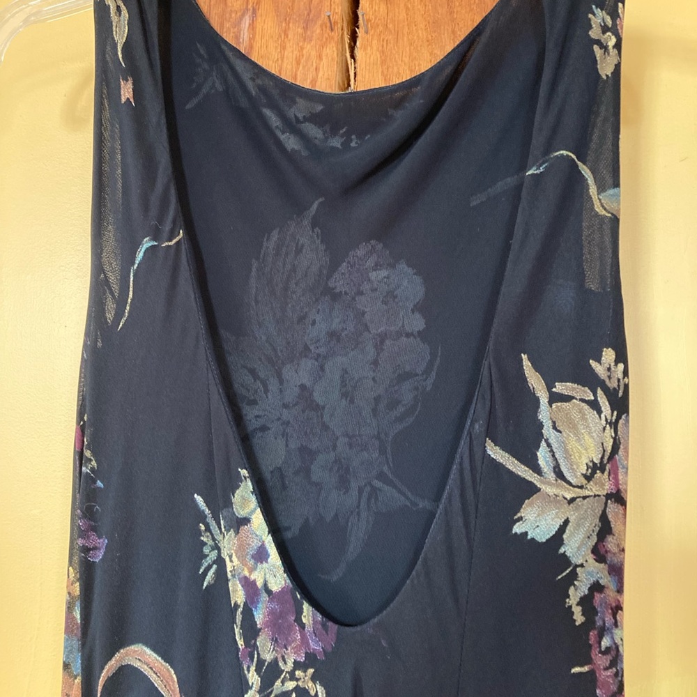 Benjamin A. sexy, low-back dress, muted print on black background, Size 4